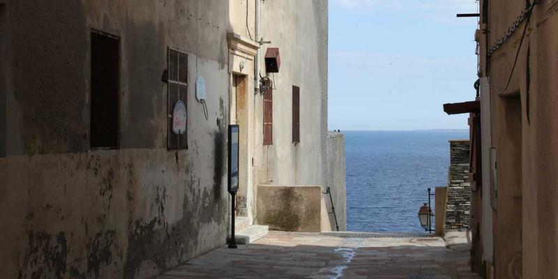 金华创富88创业项目解析：如何通过线上线下融合营销引爆全域流量